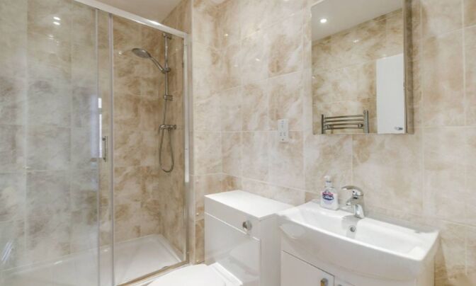 Goldhawk Road, Shepherd's Bush