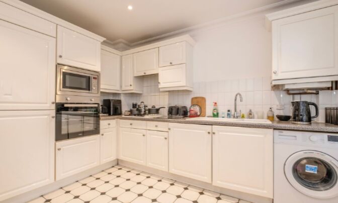 Cambridge Road, Twickenham