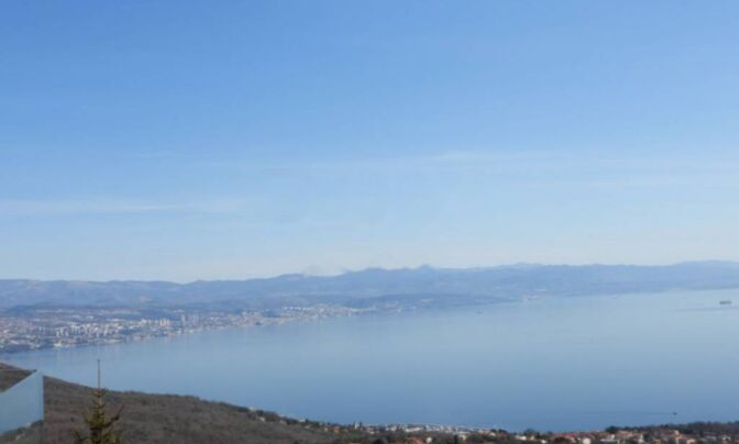 Семейный дом 500 м², Запад, Опатия