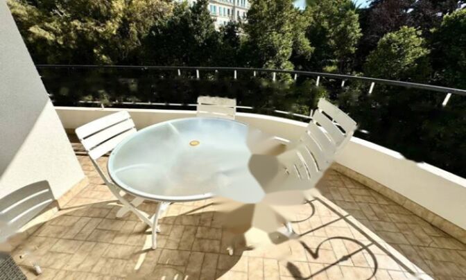 Apartment Cannes California