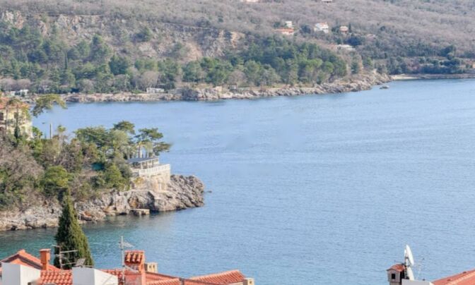 Квартира с тремя спальнями в Опатии