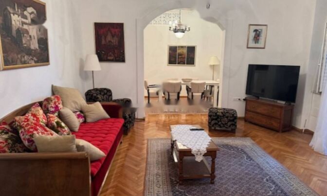 Трехкомнатная квартира Центр