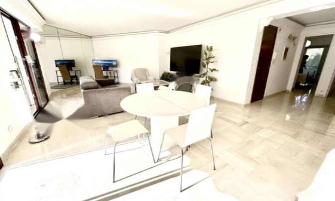 Apartment Cannes République