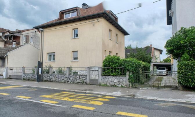 Дом, Рожна Долина