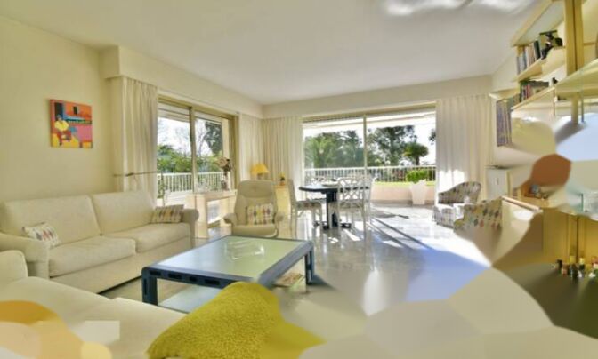 Apartment Cannes California