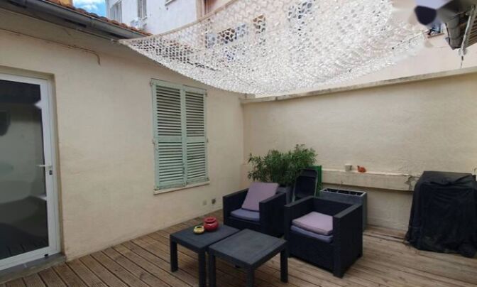 Apartment California