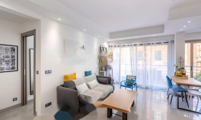 Apartment Monaco, Port