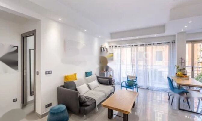 Apartment Monaco, Port