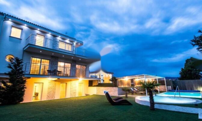 Многоквартирный дом Побри