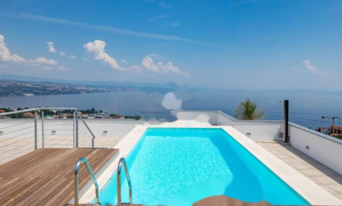 Четырехкомнатная квартира в Опатии