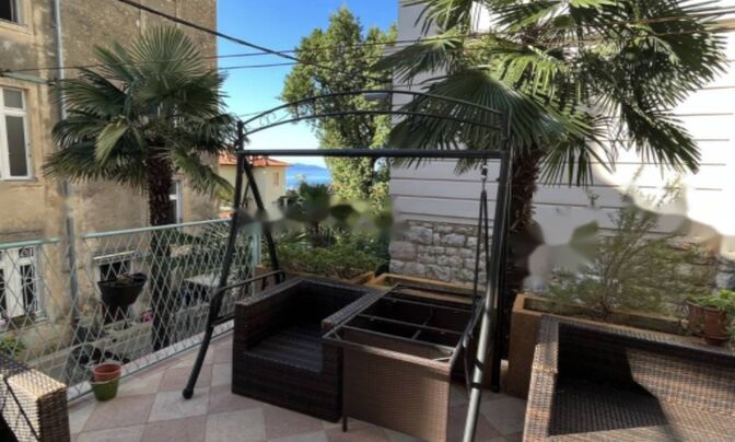 Трёхкомнатная квартира в центре Опатии