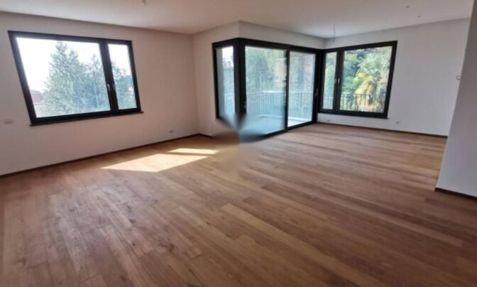 Четырехкомнатная квартира, Центр