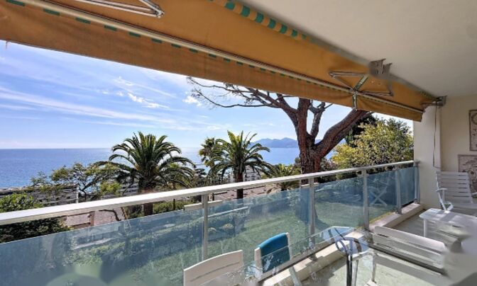 Apartment Croix des Gardes