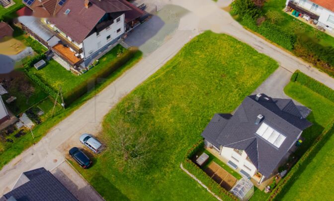 Участок, Пригодный для Строительства, Блед