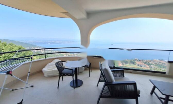 Трехкомнатная квартира в Добрече