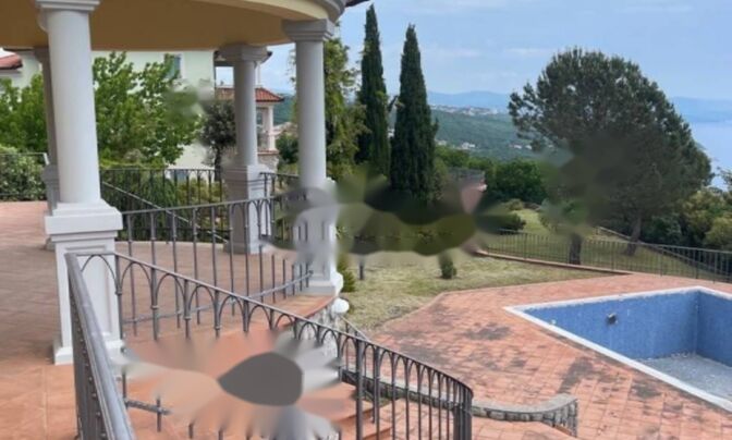 Семейный дом Побри, Опатия