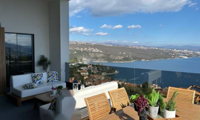 Четырёхкомнатная квартира в центре Опатии