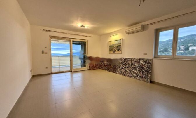 Трёхкомнатная квартира Ичичи