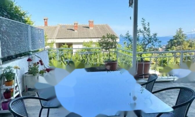 Четырехкомнатная квартира в центре Опатии