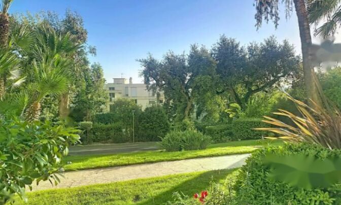 Apartment Cannes California