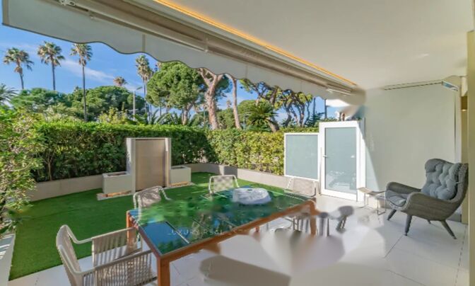 Apartment Petit Juas