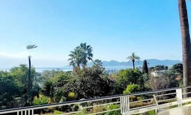 Apartment Cannes California