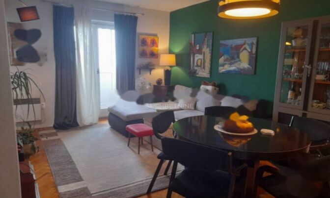 Трехкомнатная квартира, Центр