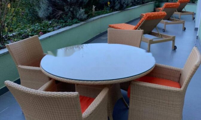 Четырёхкомнатная квартира Центр