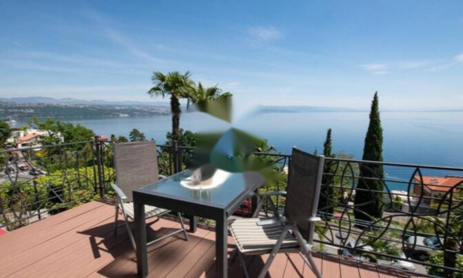 Четырехкомнатная квартира Центр Опатия