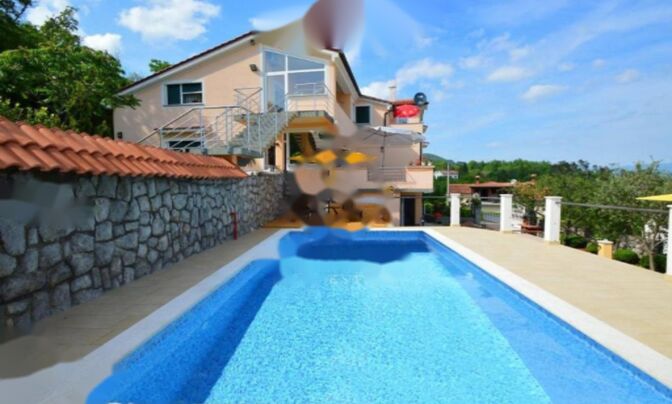 Семейный дом в Вепринаце