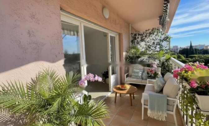 Apartment Croix des Gardes