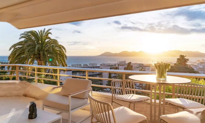 Apartment Cannes California