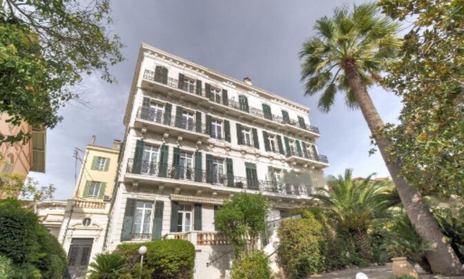 Apartment Cannes California