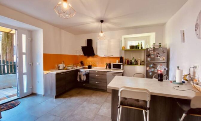 Трехкомнатная квартира в центре Опатии