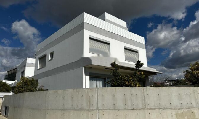 6 Bedroom Semi-detached For sale in Germasogeia, Limassol