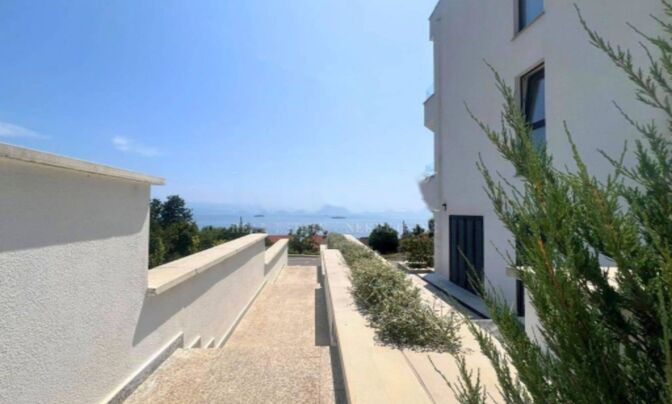 Трёхкомнатная квартира Ичичи