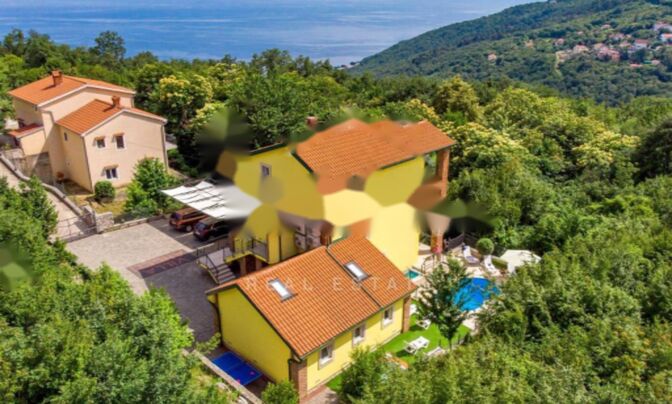 Семейный дом Побри в Опатии