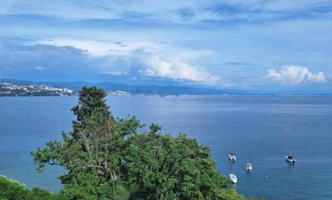 Трехкомнатная квартира Центр