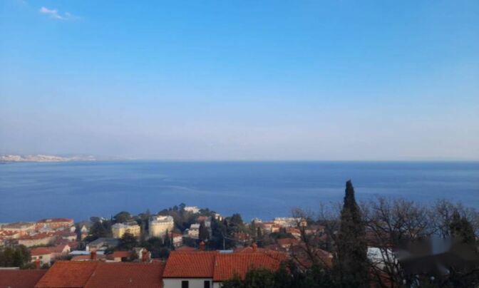 Двухкомнатная квартира в центре Опатии