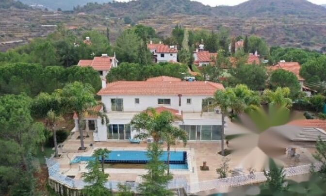 5 Bedroom Villa For Sale In Kalo Chorio Limassol