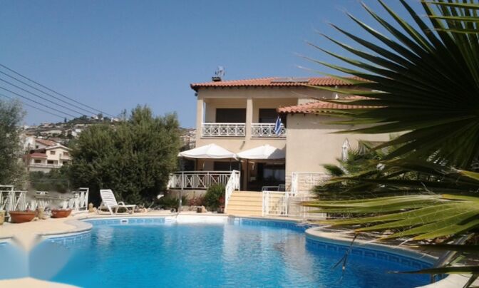 3 Bedroom Villa For Sale in Agios Tychonas, Limassol.