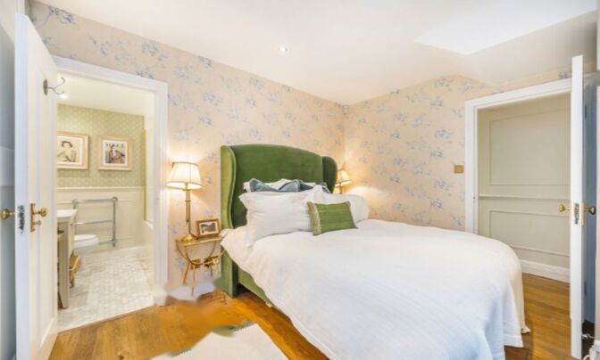 Wharfedale Street, Chelsea