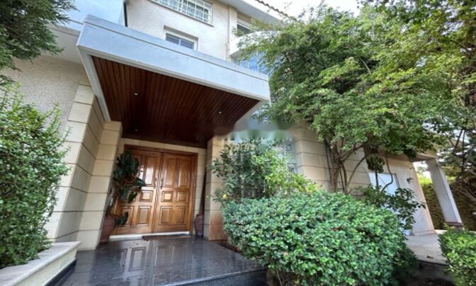 5 Bedroom House and Office For Sale in Agios Nektarios