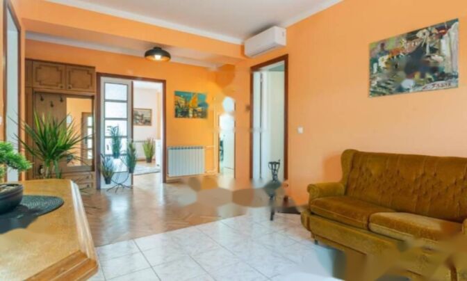 Четырехкомнатная квартира в центре Опатии