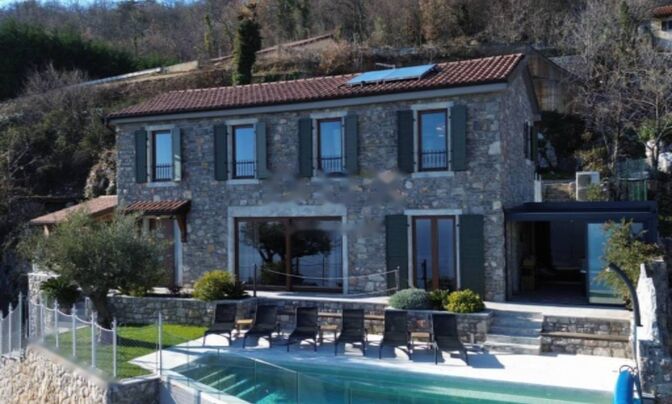 Семейный дом 250 м², Запад, Опатия