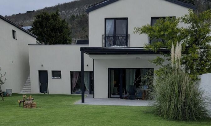 Дом с террасой Новый Прешница