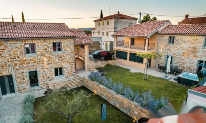 Дом, Плавье