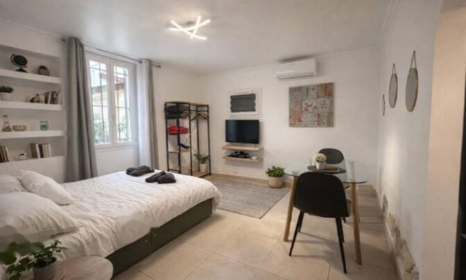 Apartment Cannes California