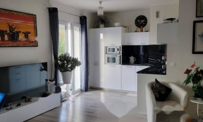 Apartment Cannes California