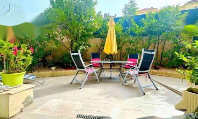 Apartment Cannes California